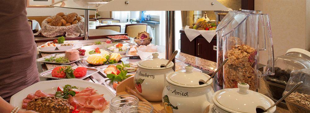 Landhotel Sauerlaender Hof Eslohe Bagian luar foto